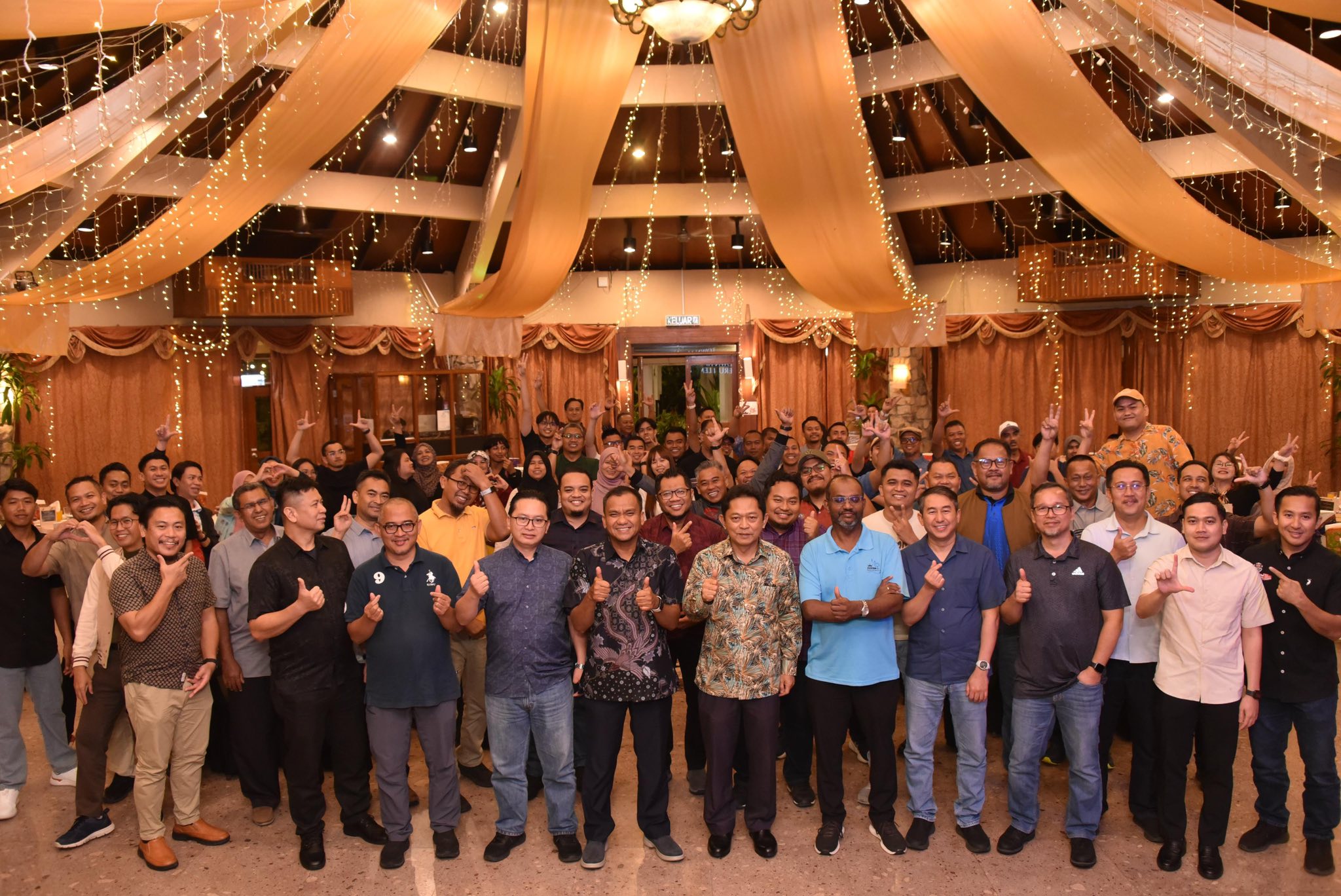 MAJLIS MAKAN MALAM & SESI TOWNHALL BERSAMA PENGERUSI LEMBAGA DIUS API